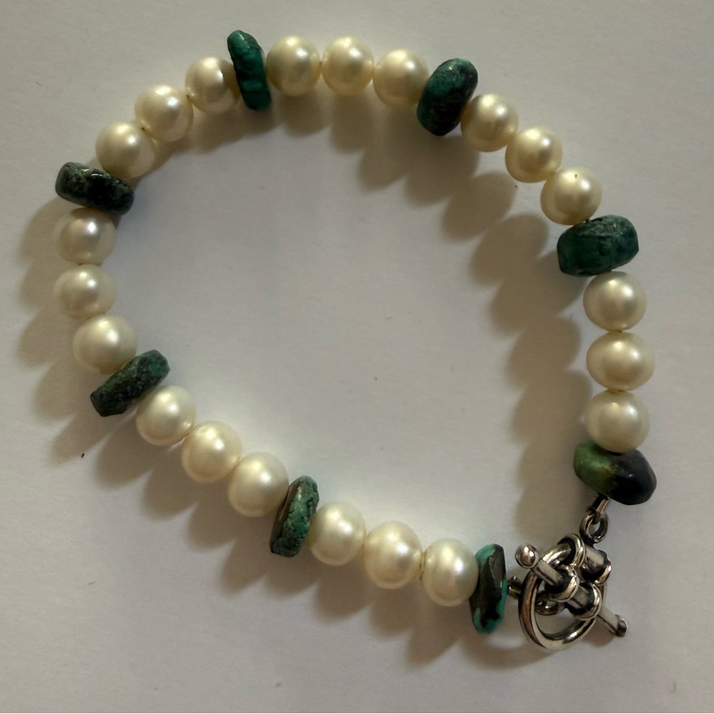 Beautiful Turquoise & Cultured Freshwater Pearl Bracelet Sterling Silver Clasp